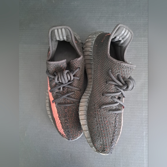 Adidas Yeezy Boost 350 V2, Men's Sneakers Size 7. - Picture 3 of 13